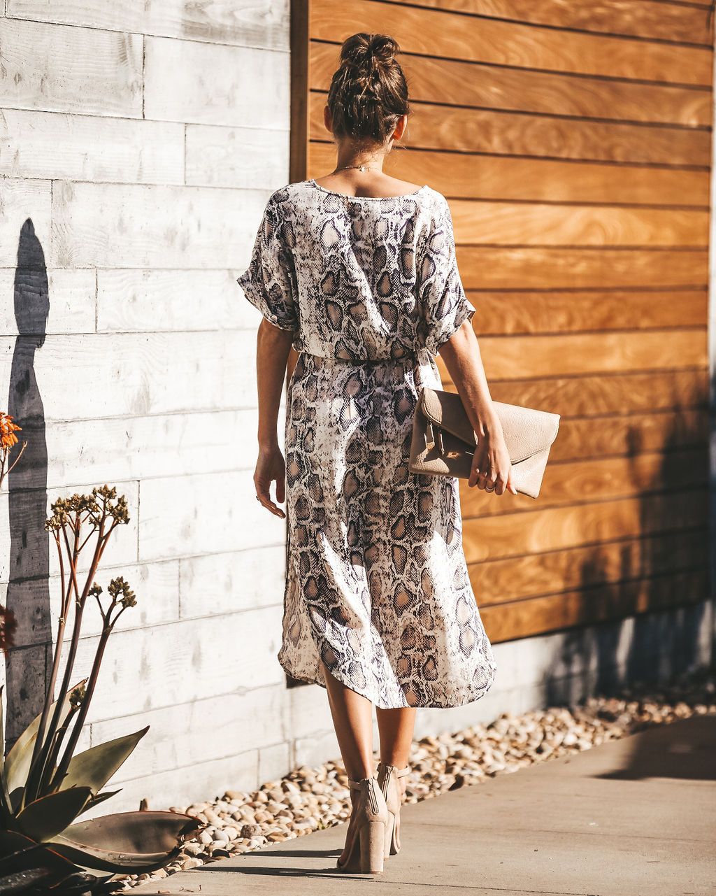 Damen Midikleid Schlangeprint Taillierter Gummizug