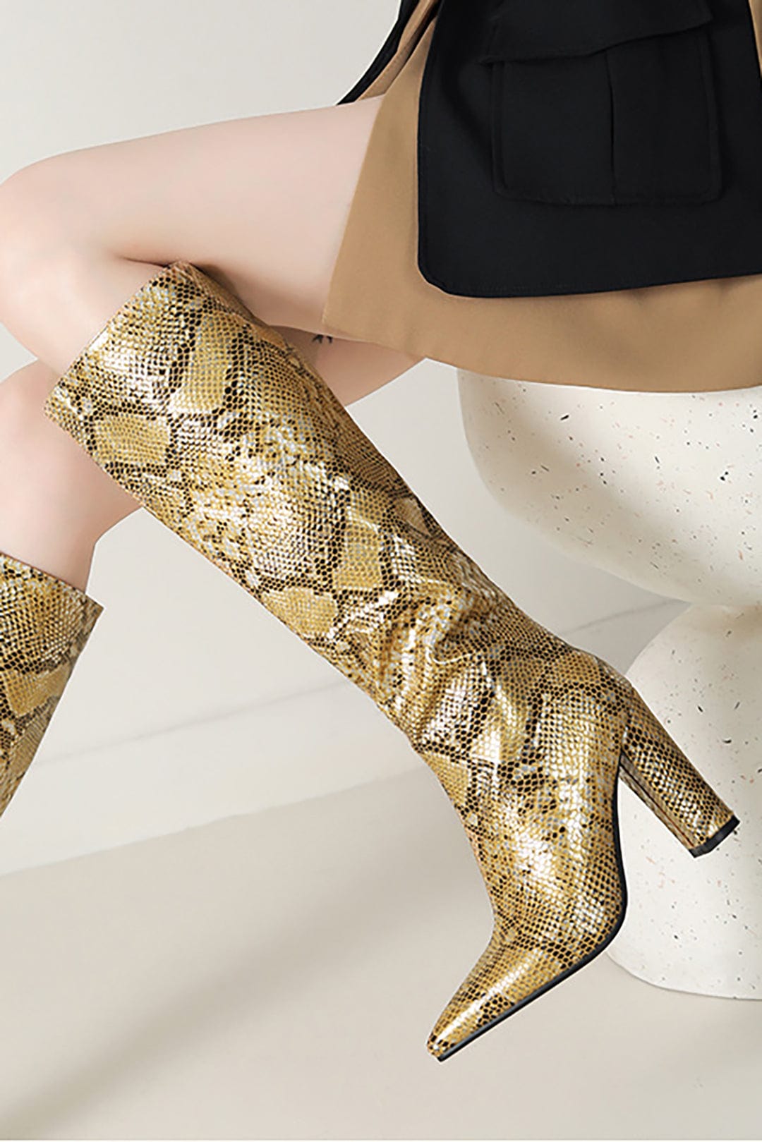 Eve Damen Stiefel Schlangenleder-Optik Gold