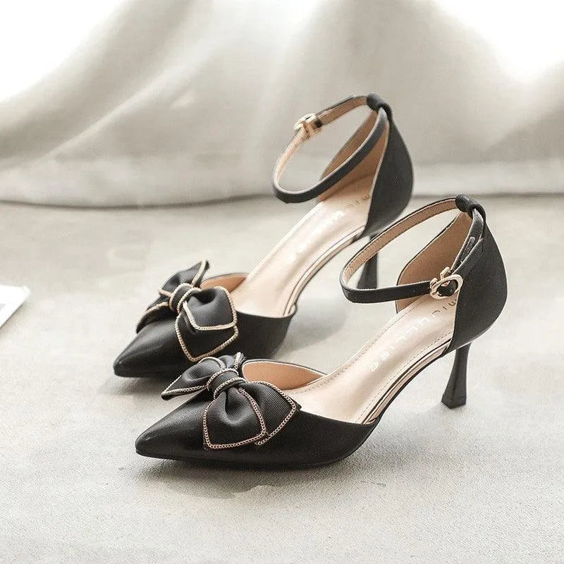 Damen Pumps mit Schleife Spitzenabsatz
