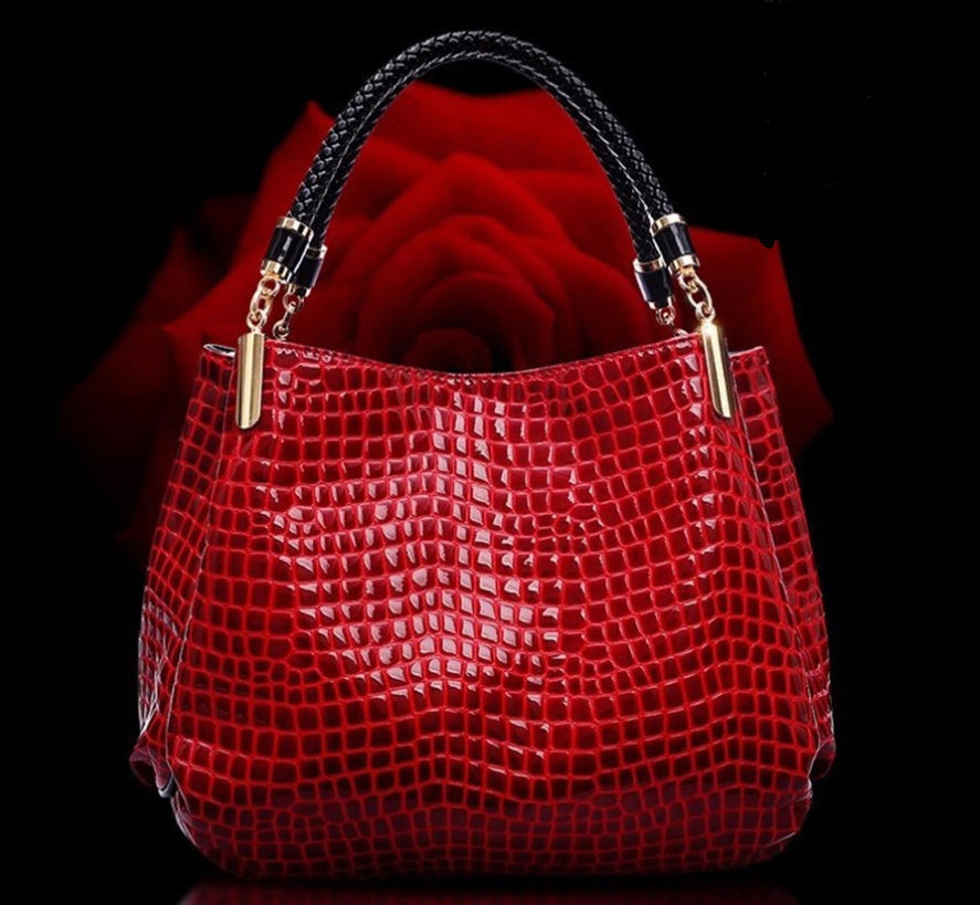 Elarova | Schultertasche Mit Krokodil Muster