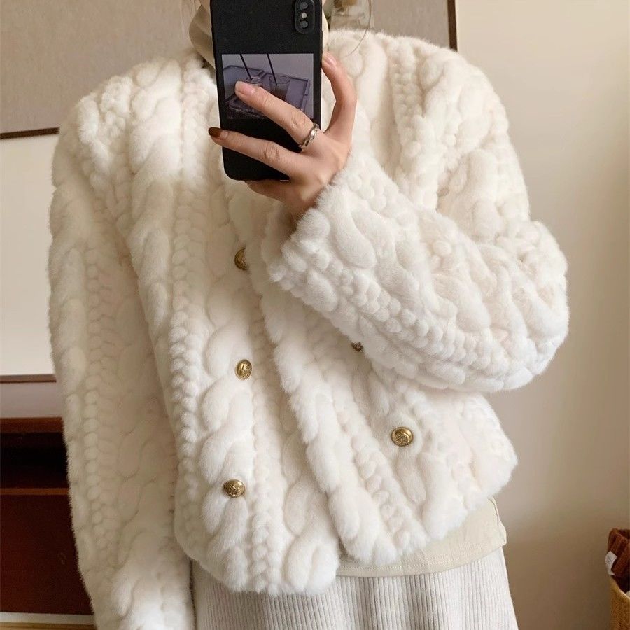 Damen Strickjacke Flauschig Goldknöpfe Beige