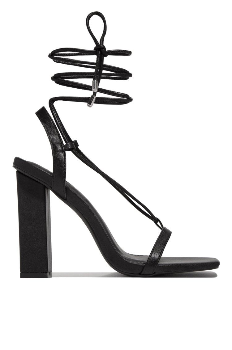 Damen High Heels Riemendesign Blockabsatz