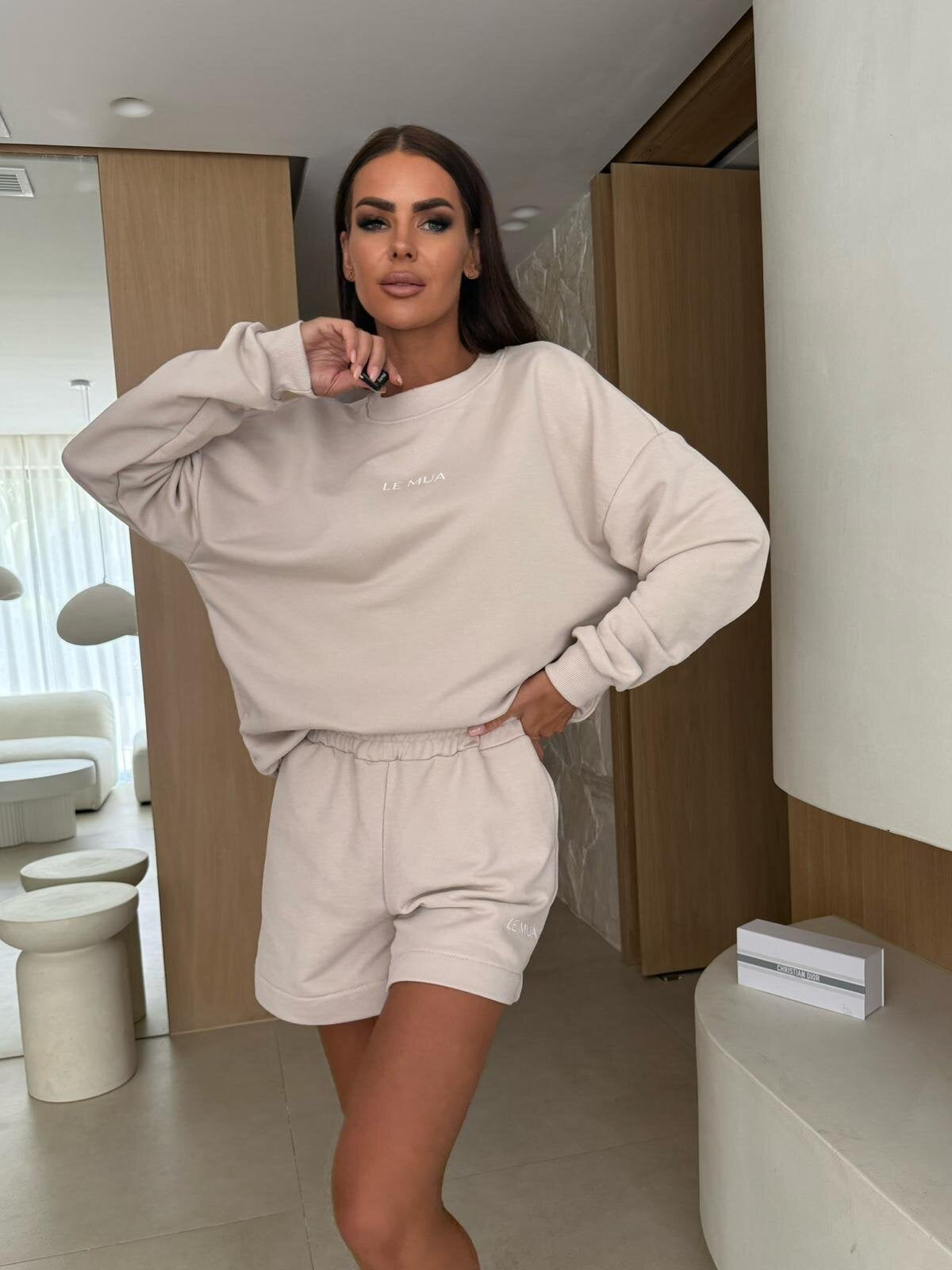 Damen Freizeit-Set Oversized Sweatshirt und bequeme Shorts Norvielle