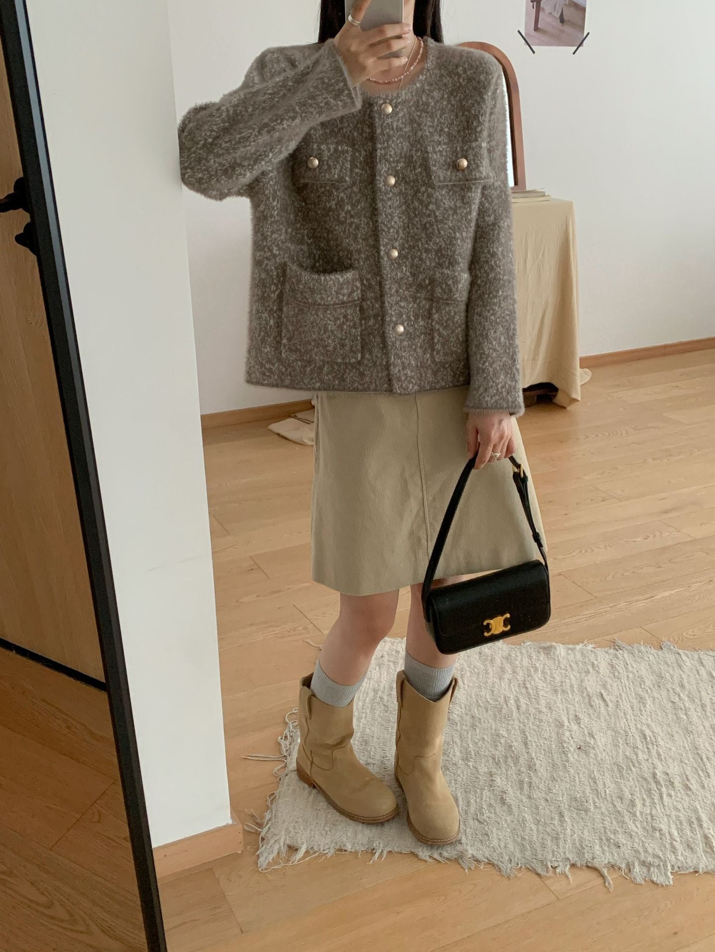 Damen Strickjacke Kuschelig mit Knöpfen und Taschen Beige