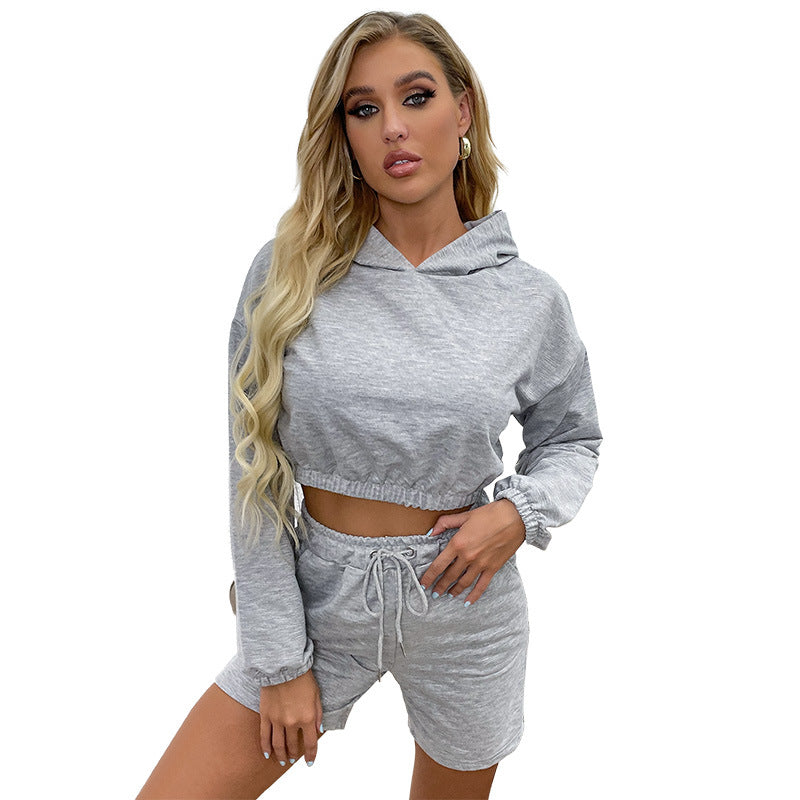 Damen Sport-Outfit Kapuzenpullover Kurzshorts Norvielle
