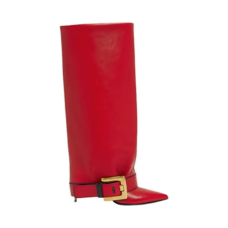 Velmira Statement Stiefel Rot mit goldener Schnalle
