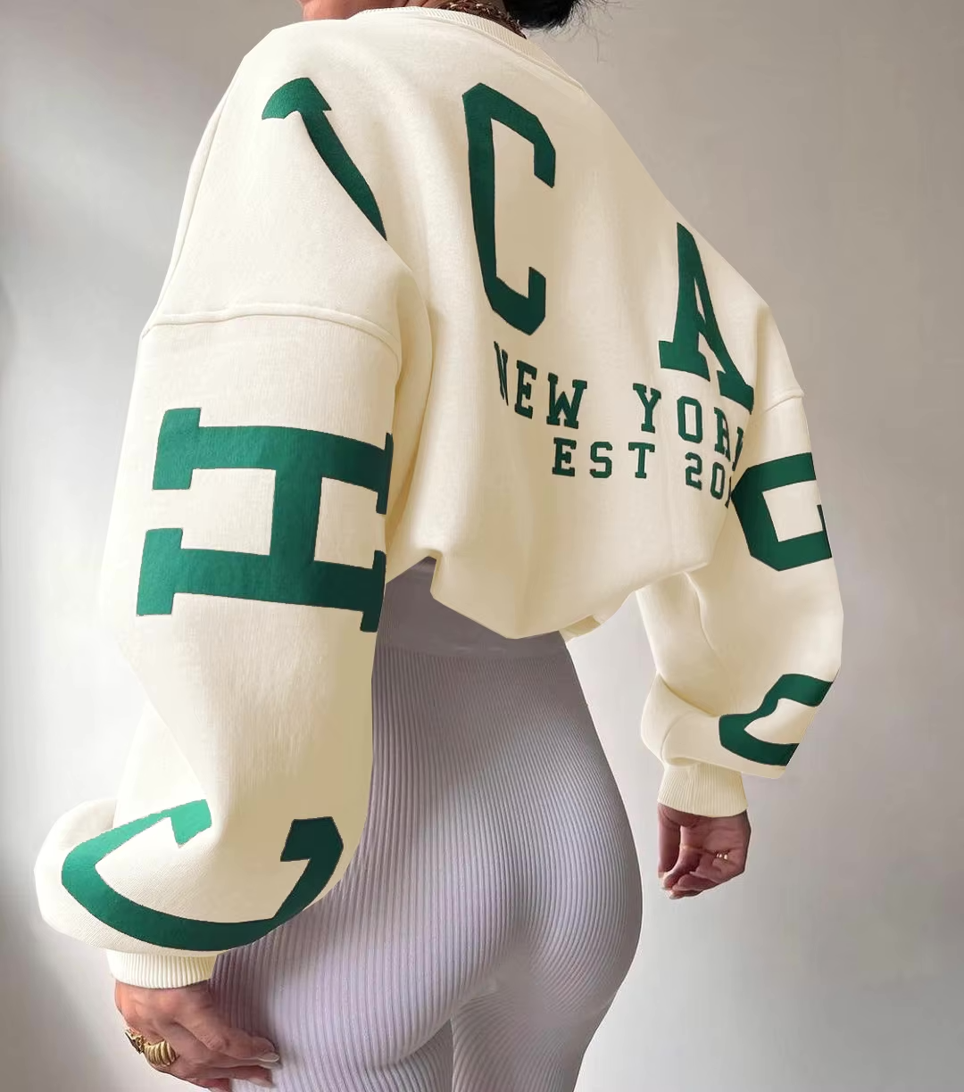 CityPulse Oversized Sweater Damen cremeweiß mit CHICAGO Print