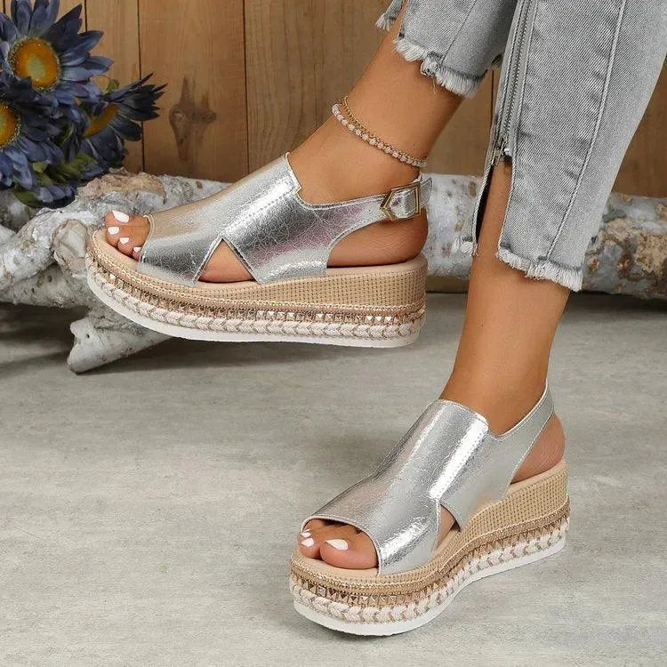 Norvielle Damen Glänzende Sandalen