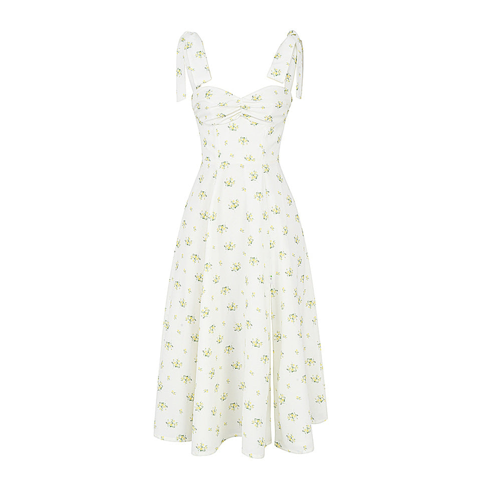 Französisches Damenkleid mit Trägern