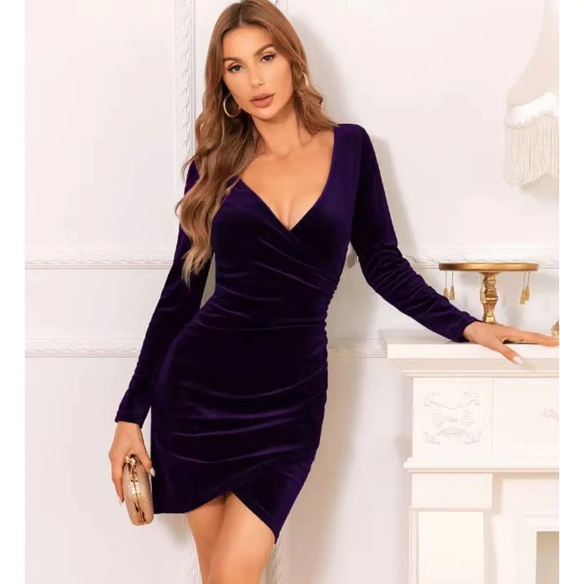 Elegantes Damenkleid aus Samt