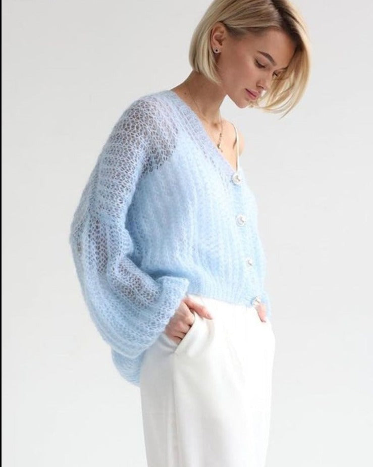Hellblaue Damen Strickjacke Perlenknöpfe