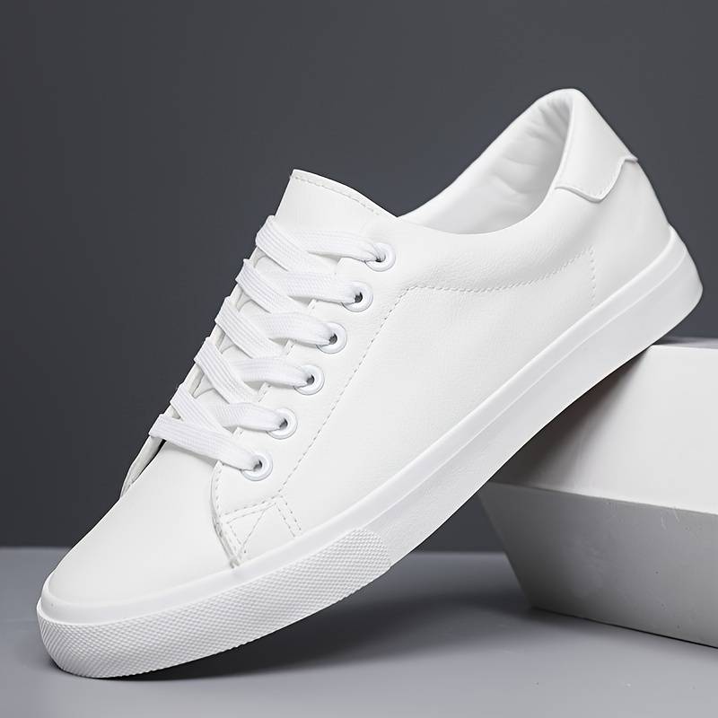 Weiße Sneaker Einfach Elegant