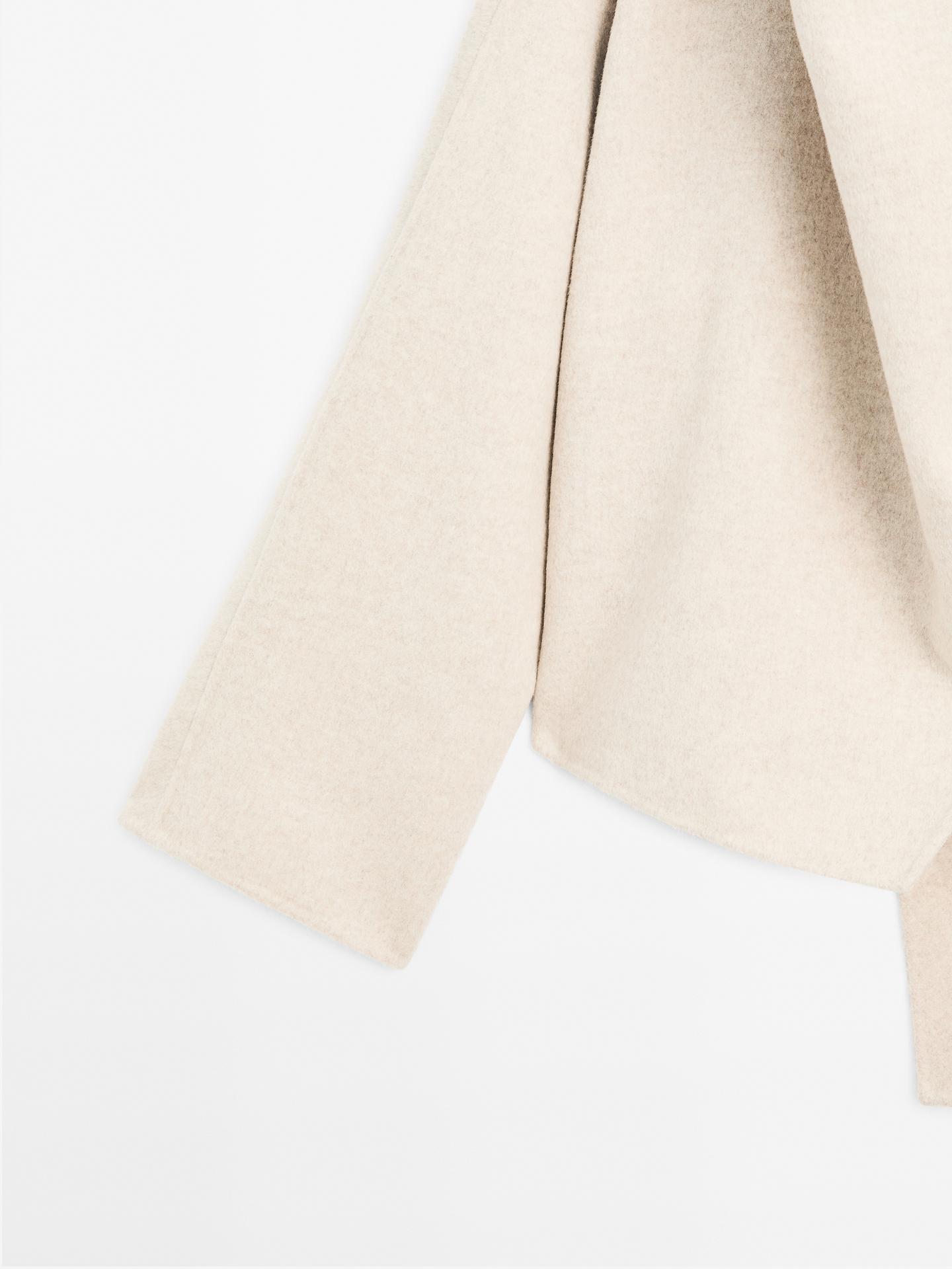 Damen Asymmetrischer Kurzmantel Wollmischung Schal-Detail