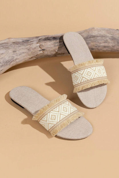 Strand-Sandalen mit Fransen
