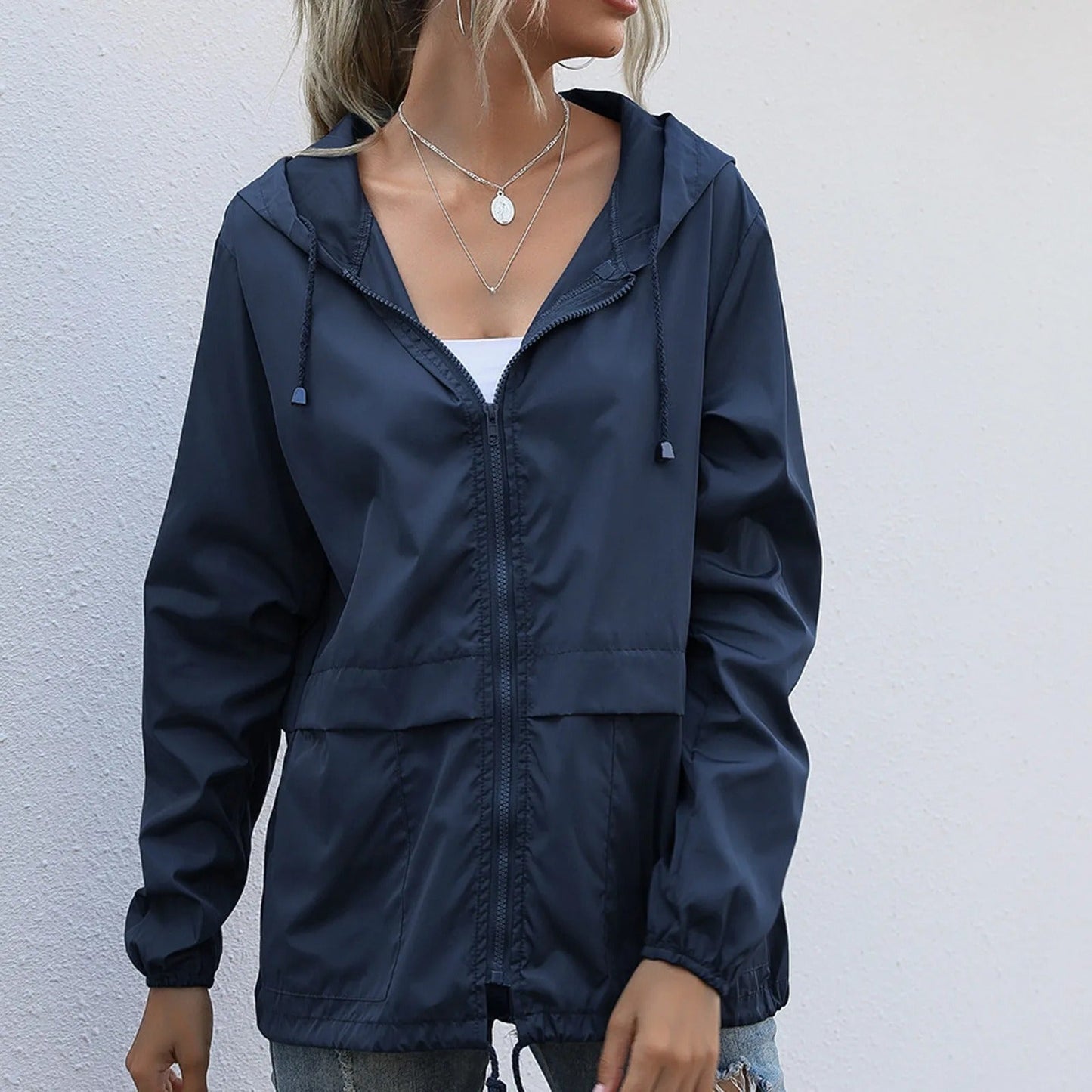 Norvielle Leichte Damenwindjacke Mit Kapuze