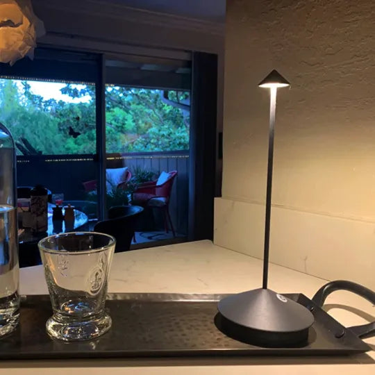Elegante LED Tischlampe Warmweiß Kabellos Dimmbar