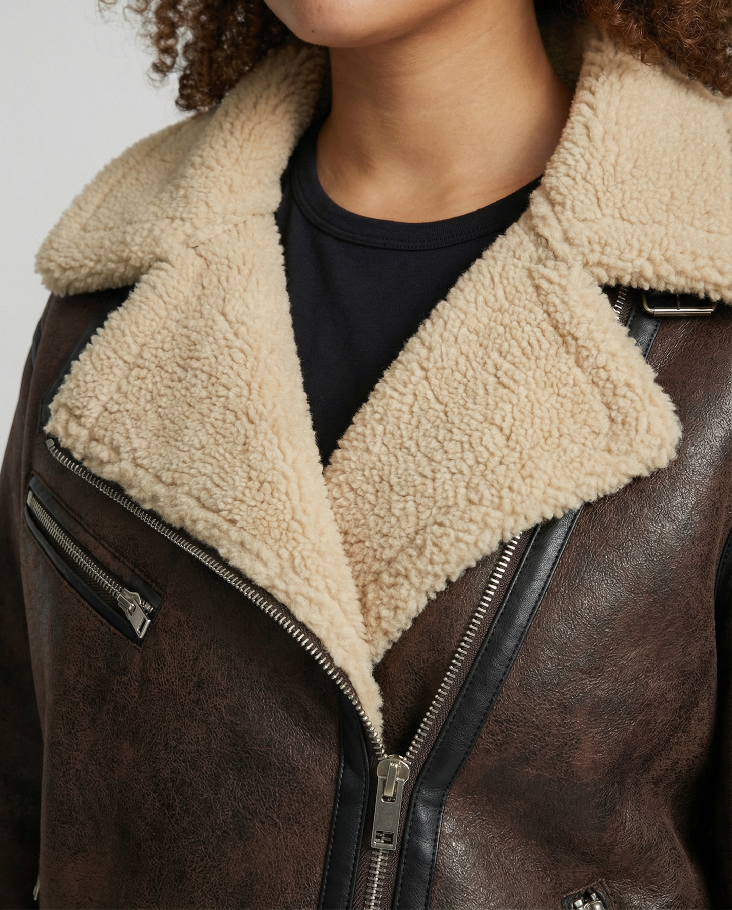 Elegante Damen Reversjacke Kunstleder