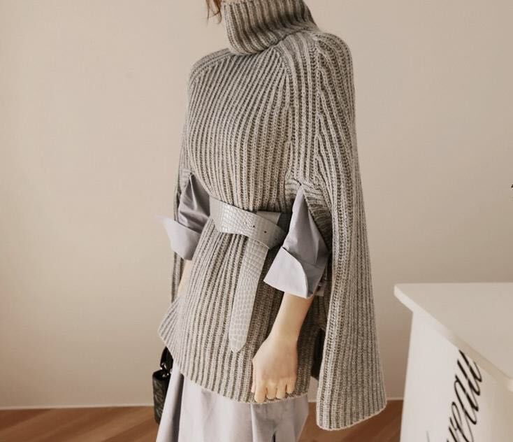 Damen Strickponcho mit hohem Kragen und Schlitzen Norvielle