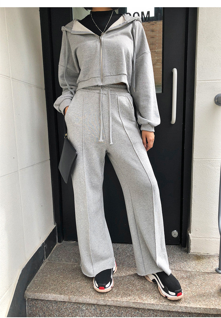 Damen Loungewear Set Cropped Hoodie und weite Hose Norvielle