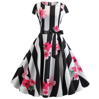 Damen Swingkleid mit Blumenmustern Tailliert Norvielle - Norvielle