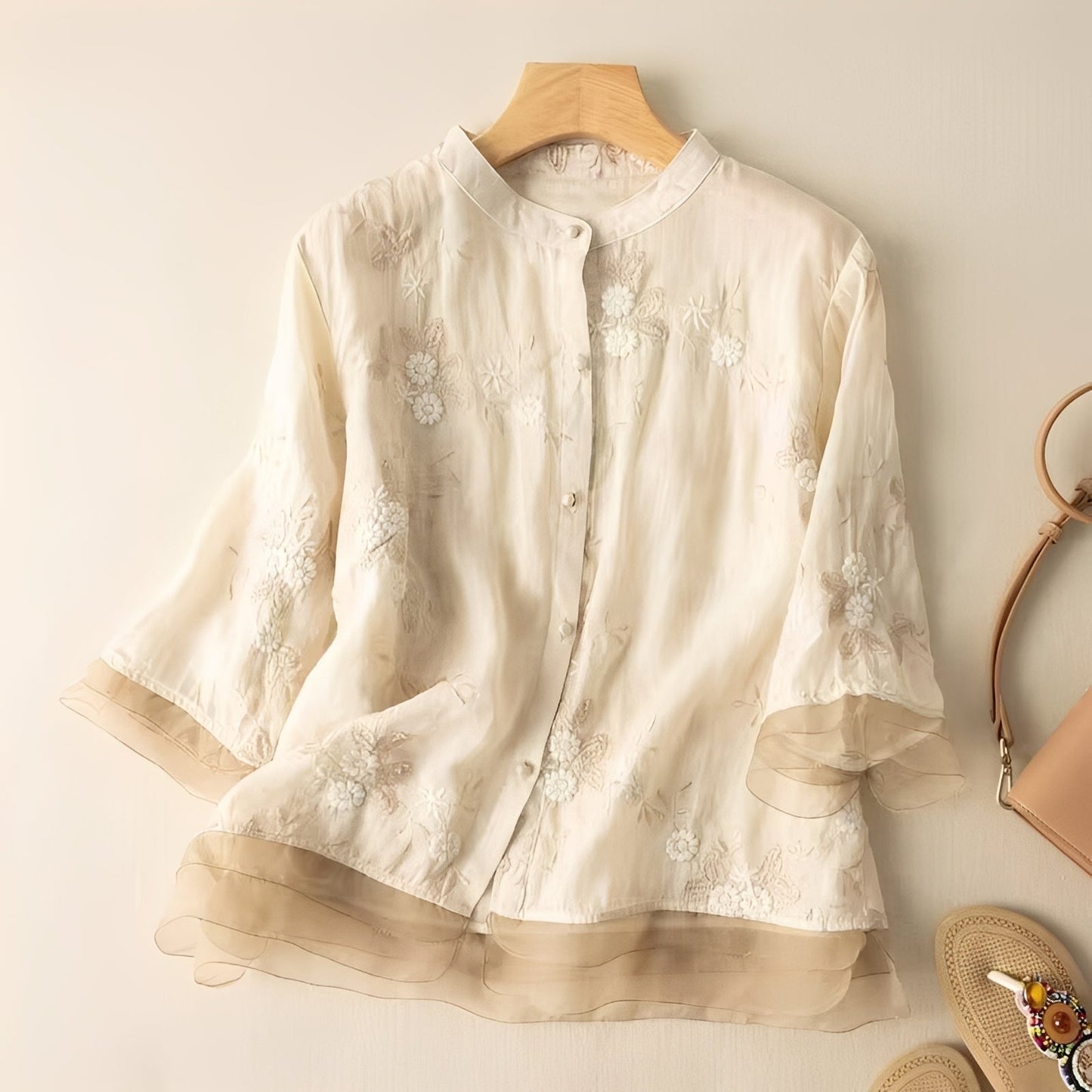 Elegante Damenbluse Gestickte Blumen Weiss