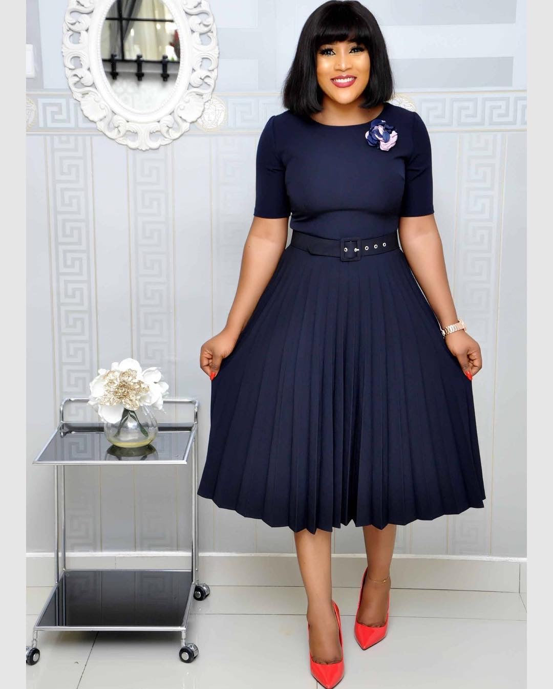 Damen Plissiertes Kleid mit Taillengürtel Elegantes