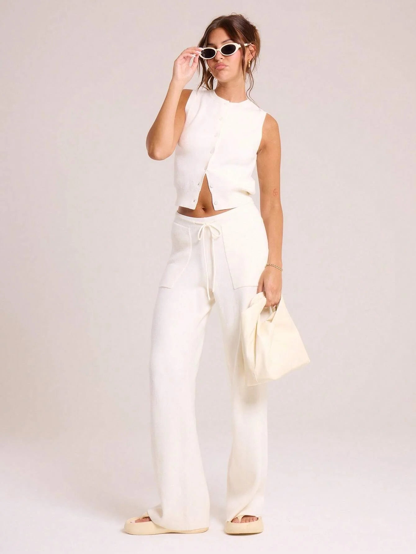 Damen Gestricktes Cropped mit Knöpfen Weich Beige