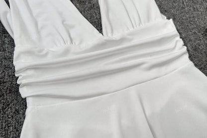 Damen Minikleid Halterneck Schwingrock Figurbetont