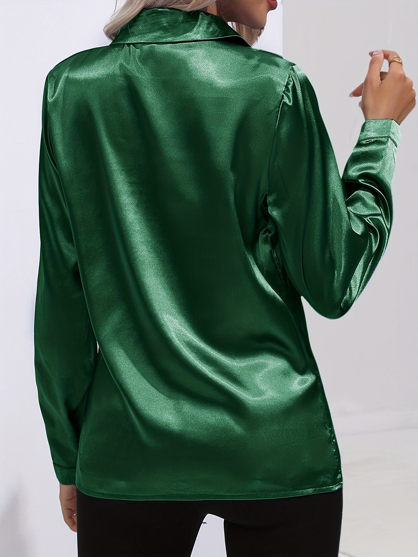 Avelyn Damen Satin-Bluse Reverskragen Knopfleiste Eleganz