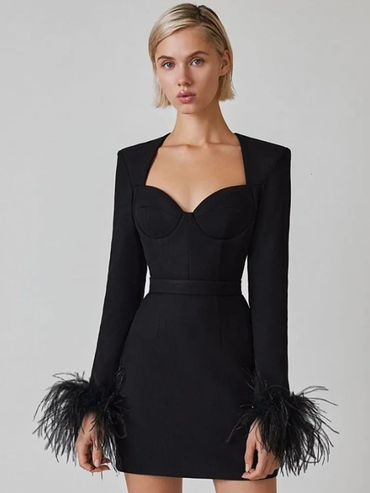 Damen Minikleid Federdetails Elegantes Schwarz - Norvielle