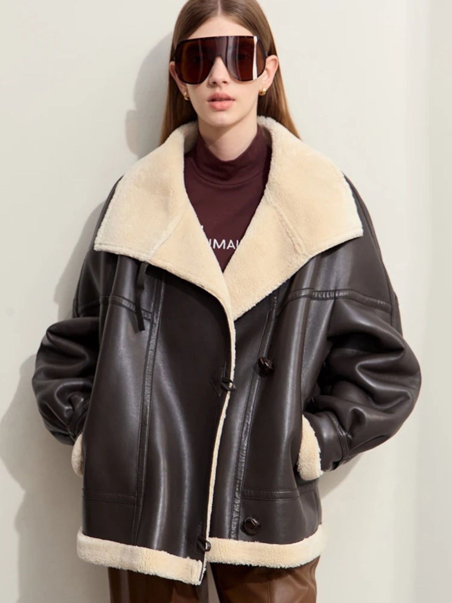 Gefütterte Kunstlederjacke Shearling Kragen Schwarz - Norvielle