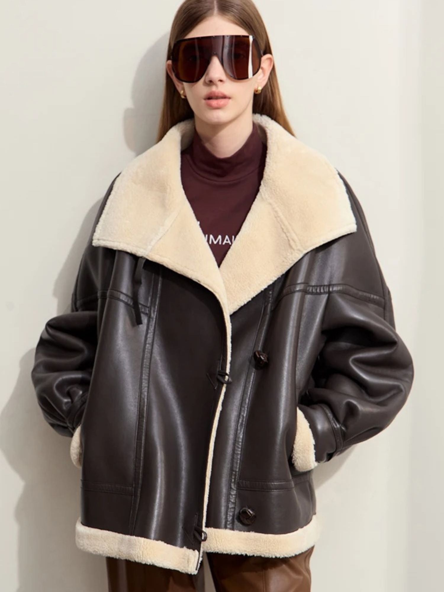 Gefütterte Kunstlederjacke Shearling Kragen Schwarz - Norvielle