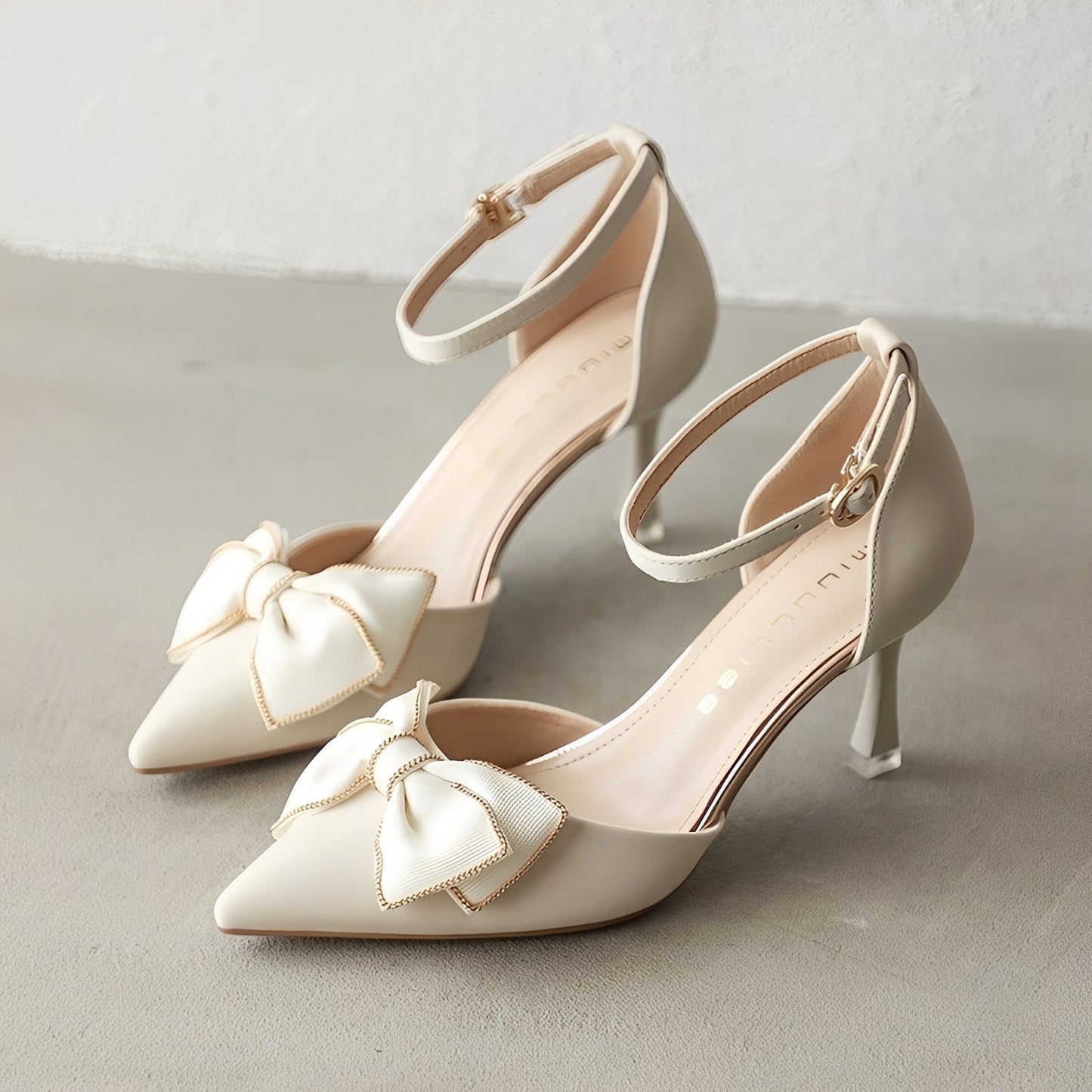 Damen Pumps mit Schleife