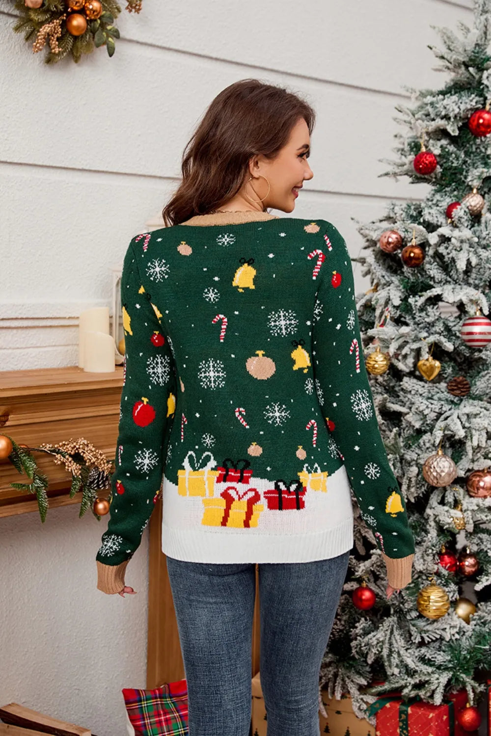 Weihnachtspullover Grün Geschenkmotiv