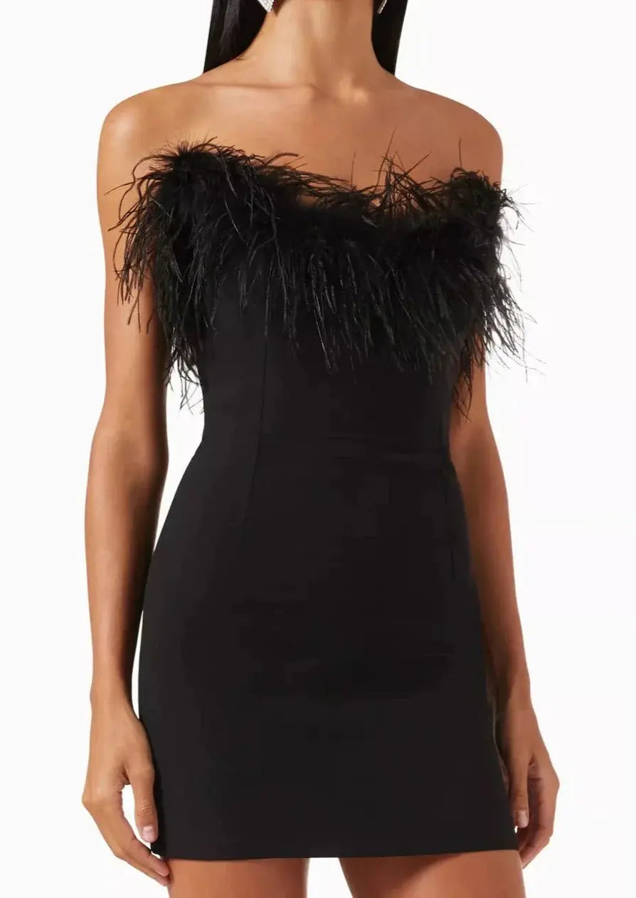 Elegantes Damen Minikleid Zeitloses Design Feminin