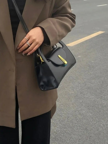 Dagmar Damen Mini Schultertasche Leder
