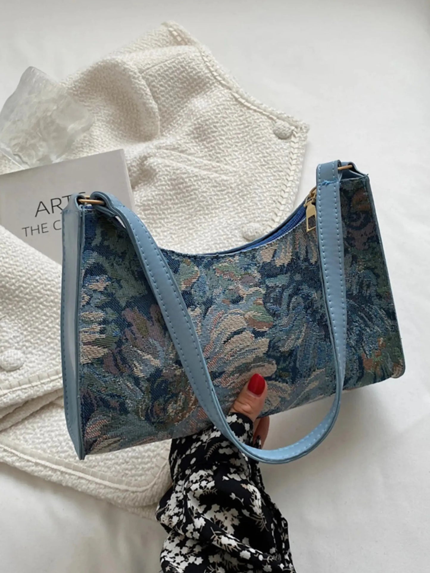 Philine Damen Schultertasche Blumenmuster Tapisserie