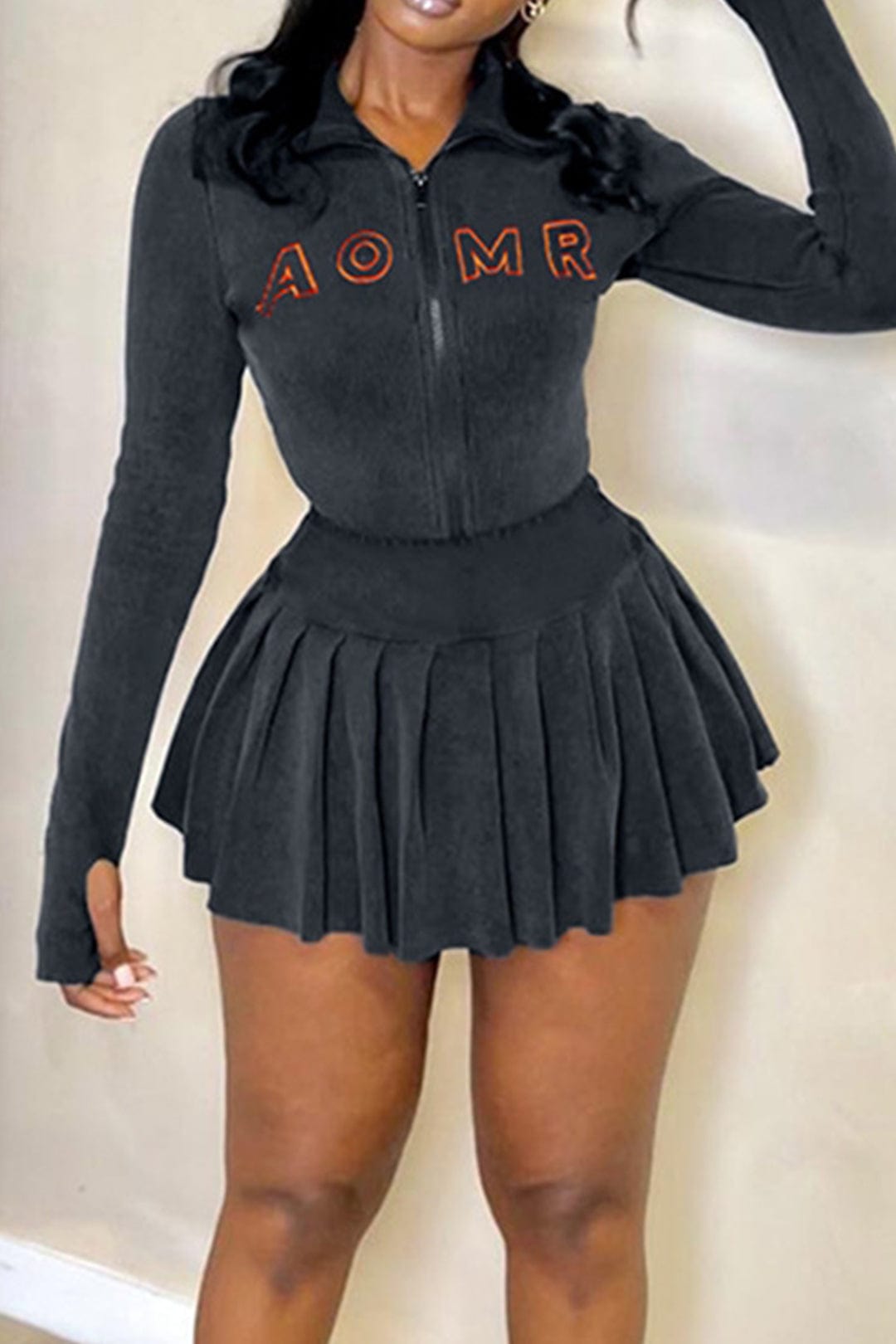 Damen Sportliches Zweiteiler-Set mit Zip-Jacke und Plissee-Rock - Norvielle