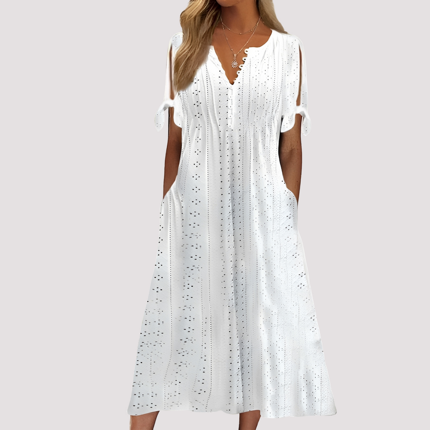 Maisy Damen Kleid Ausgeschnitten