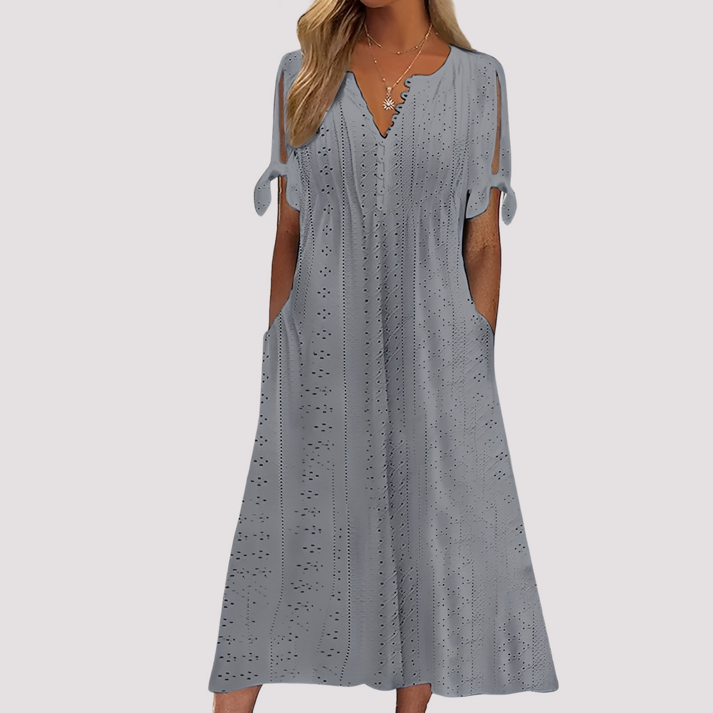 Maisy Damen Kleid Ausgeschnitten