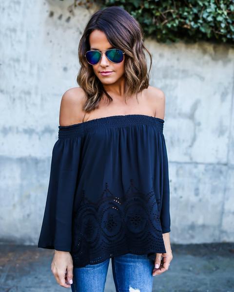 Damen Off-Shoulder Bluse Voluminöse Ärmel Häkelmuster Norvielle