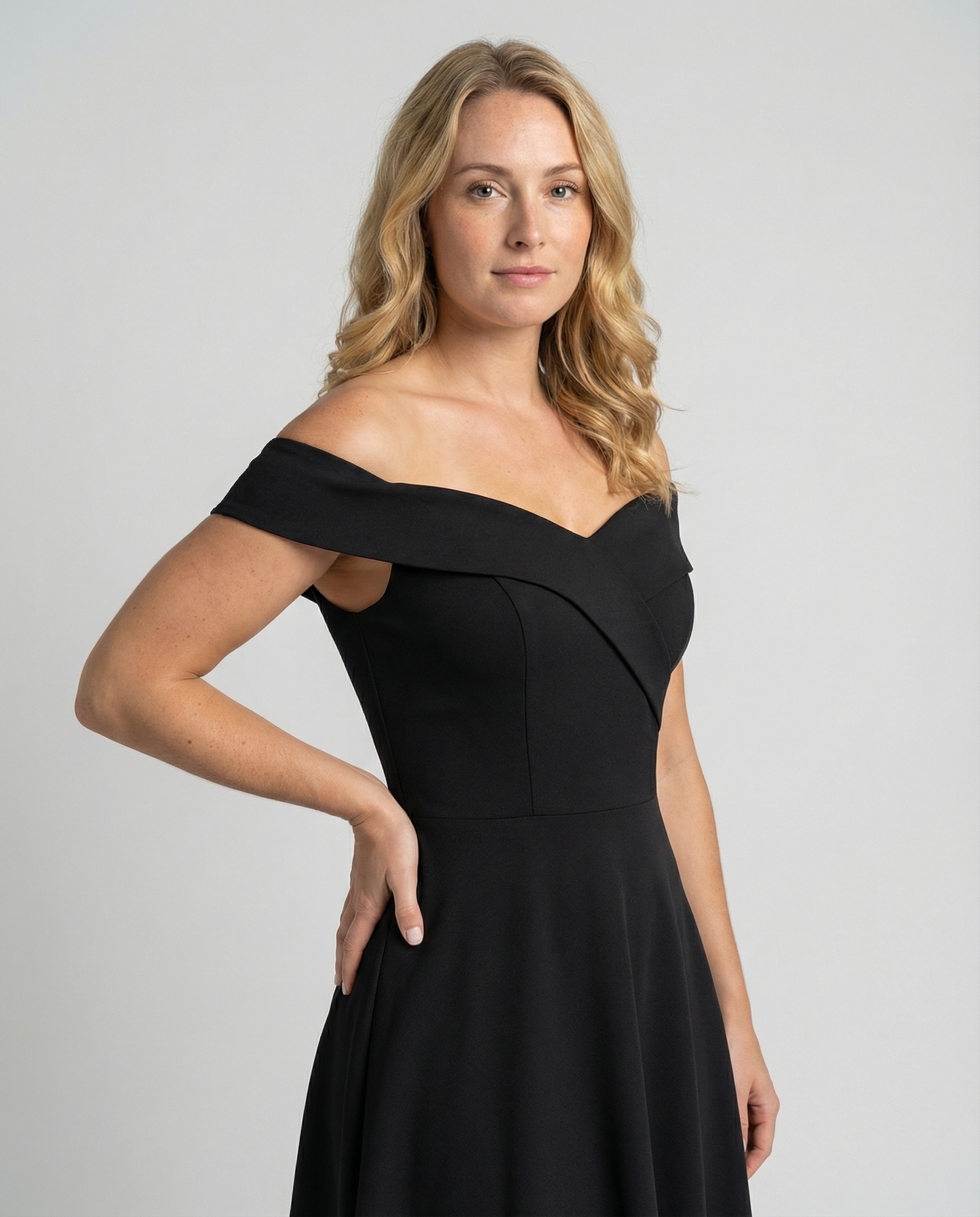 Elegantes Damen Abendkleid Off-Shoulder