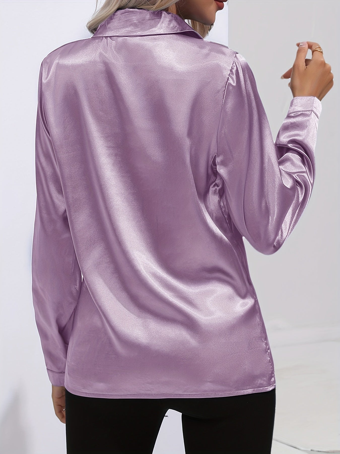 Avelyn Damen Satin-Bluse Reverskragen Knopfleiste Eleganz
