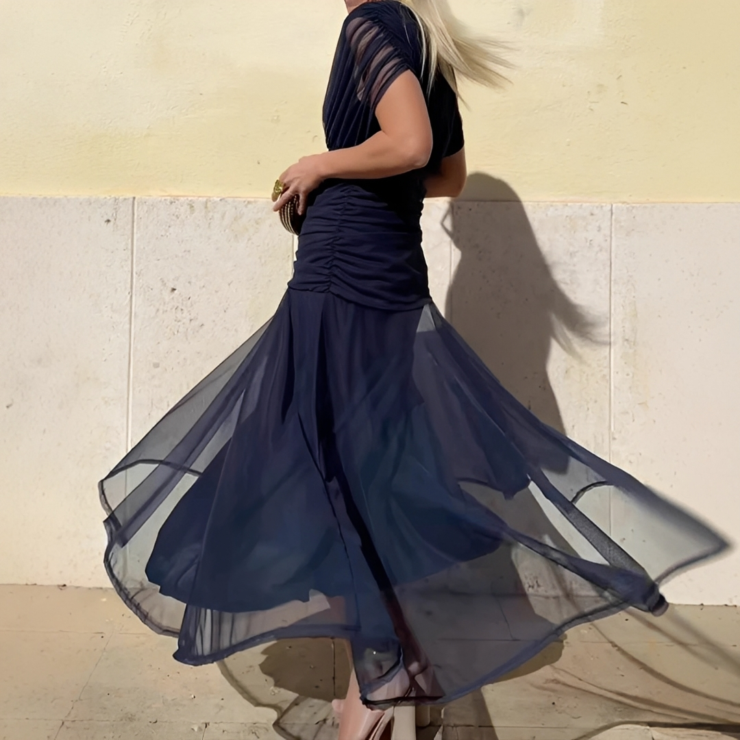 Elegantes Damen Blumenkleid aus Seide
