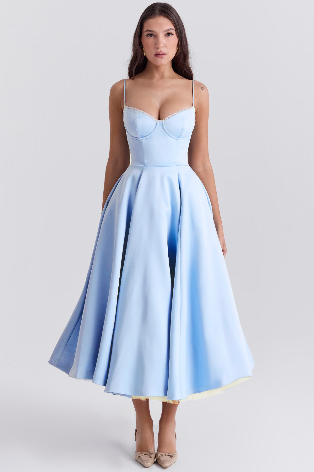 Elegantes Damenkleid Norvielle Schlankheitsdesign