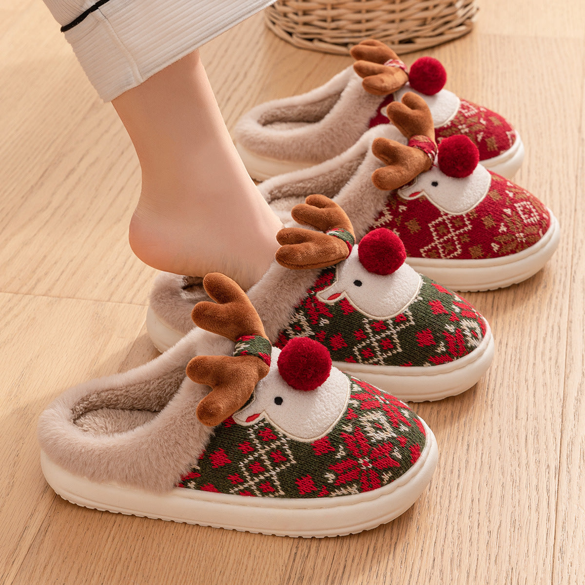 Weihnachtliche Damen Hausschuhe Warm Plüsch Bestickt Rot