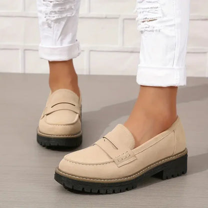 Zeitlose Damen Wildleder Slipper