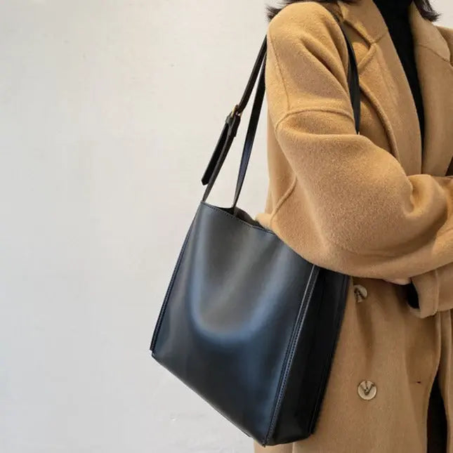 Roos Leder Schultertasche Boxy Design