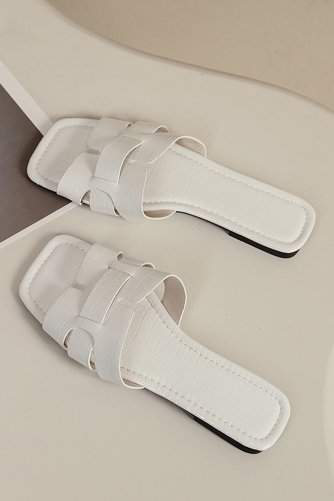 Weiße Slides Damen Kroko-Optik - Norvielle