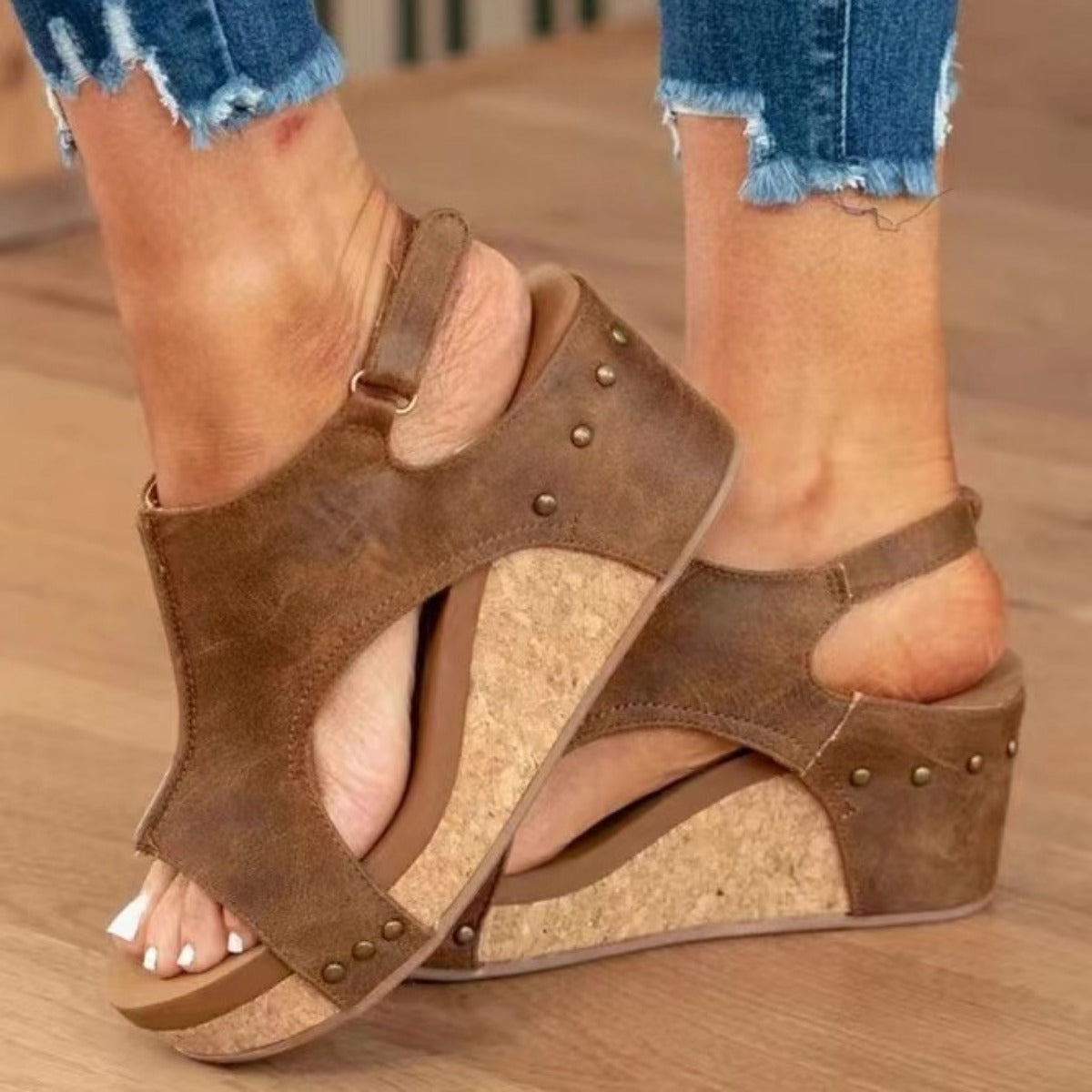 Damen Keilabsatz Sandalen Fischmund Plattform Niethalfter
